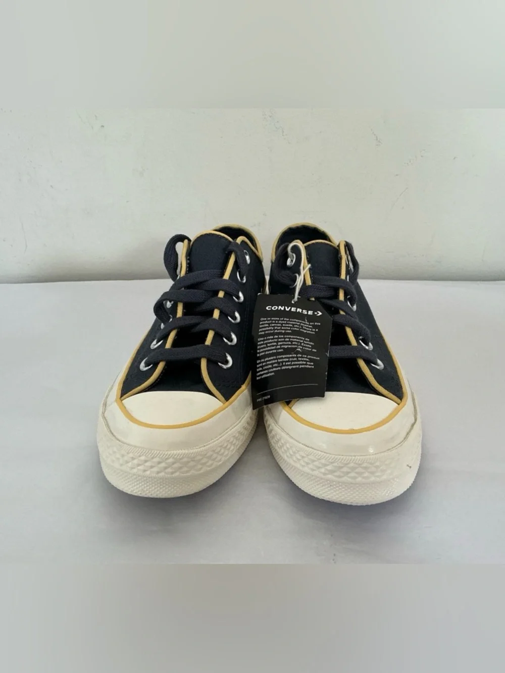 Converse Men Chuck 70 Canvas & Cotton Low Top Sneaker - Picture 9 of 11